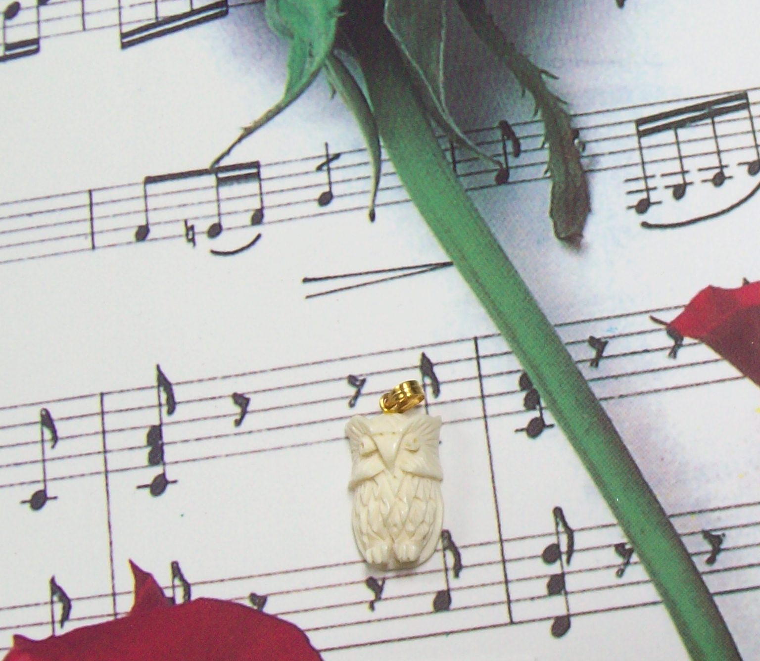Vintage Ivory Owl Pendant Front View IV003