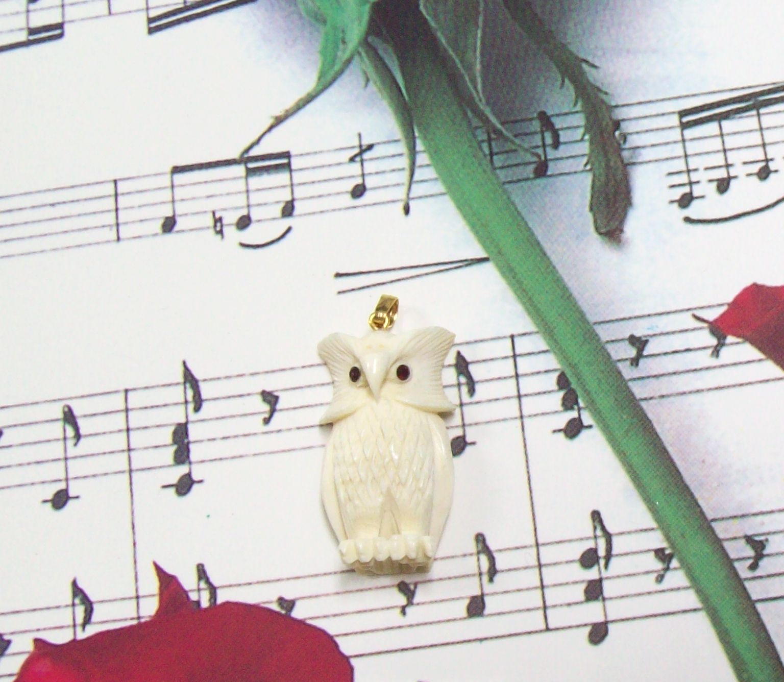 Vintage Ivory Owl Pendant front view