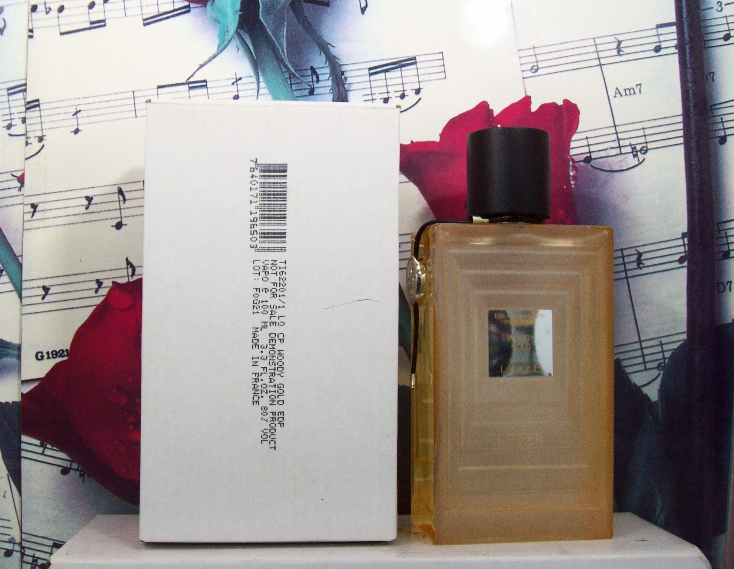 Lalique Woody Gold Eau de Parfum 3.3 OZ bottle front view