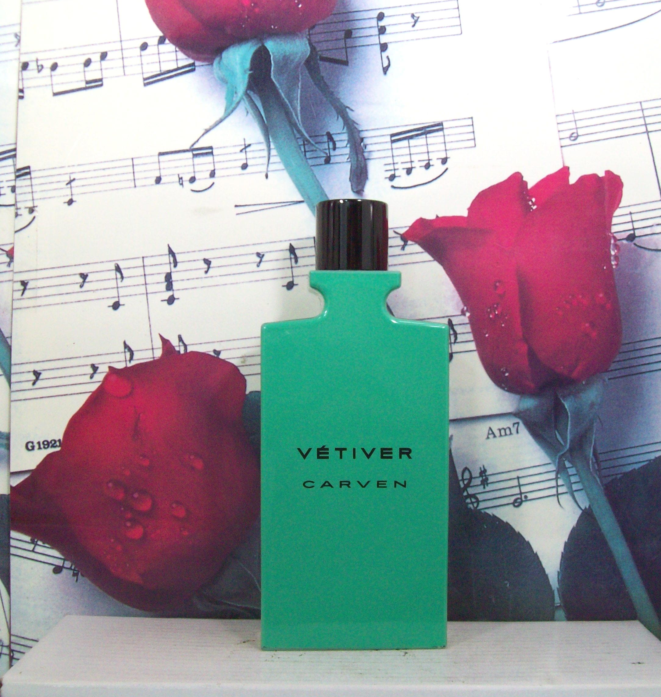 Carven Vetiver EDT Spray bottle front view