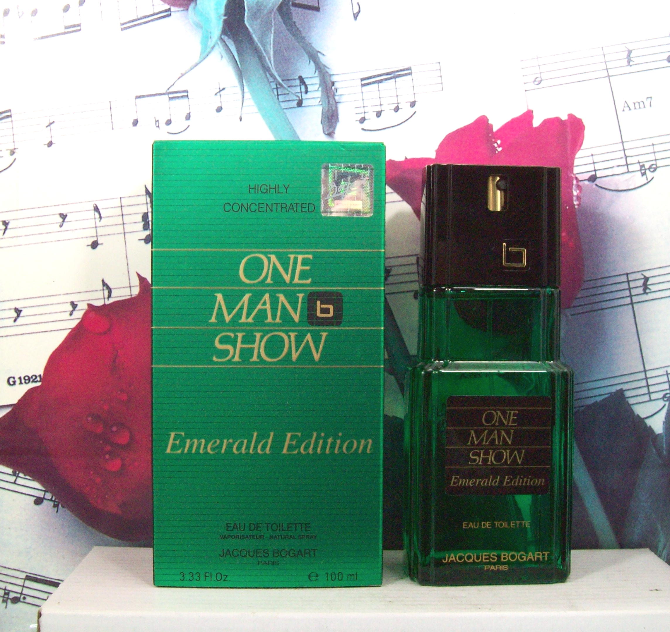 One Man Show Emerald Edition EDT Spray bottle front view