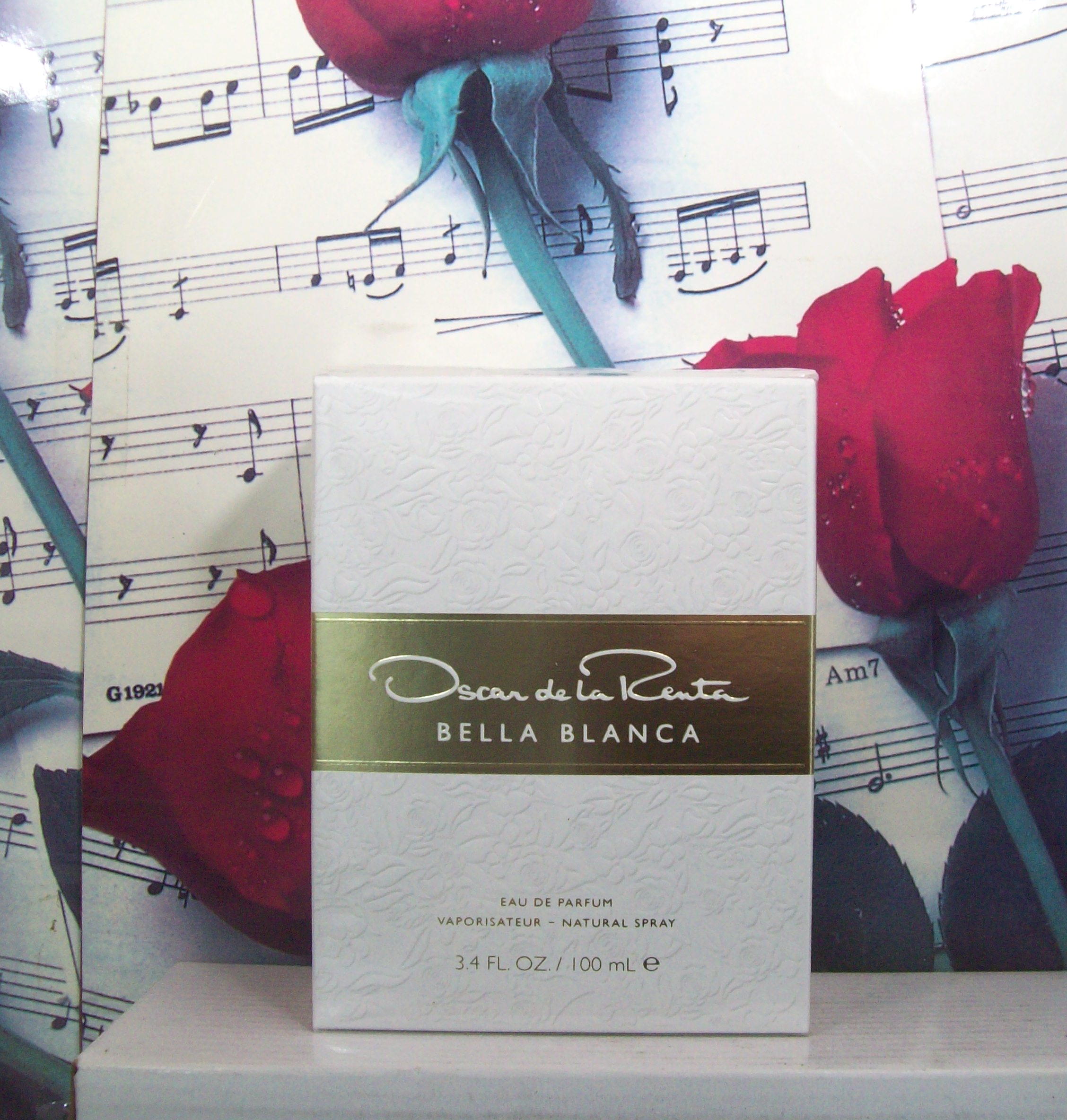 Oscar De La Renta Bella Blanca perfume bottle front view