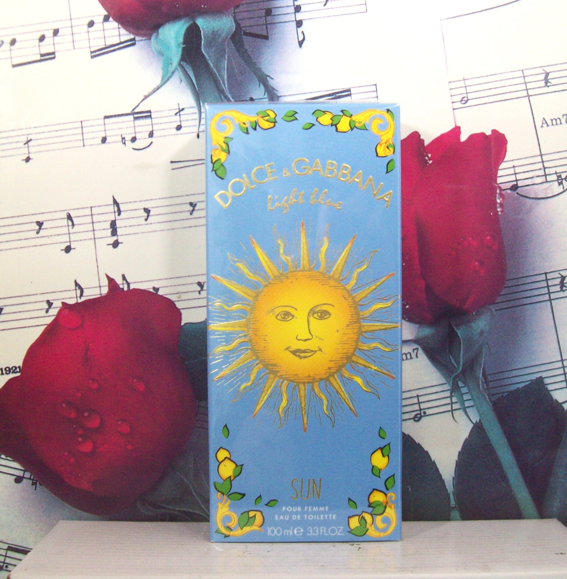Dolce & Gabbana Light Blue Sun Pour Femme 3.3 OZ EDT Spray bottle