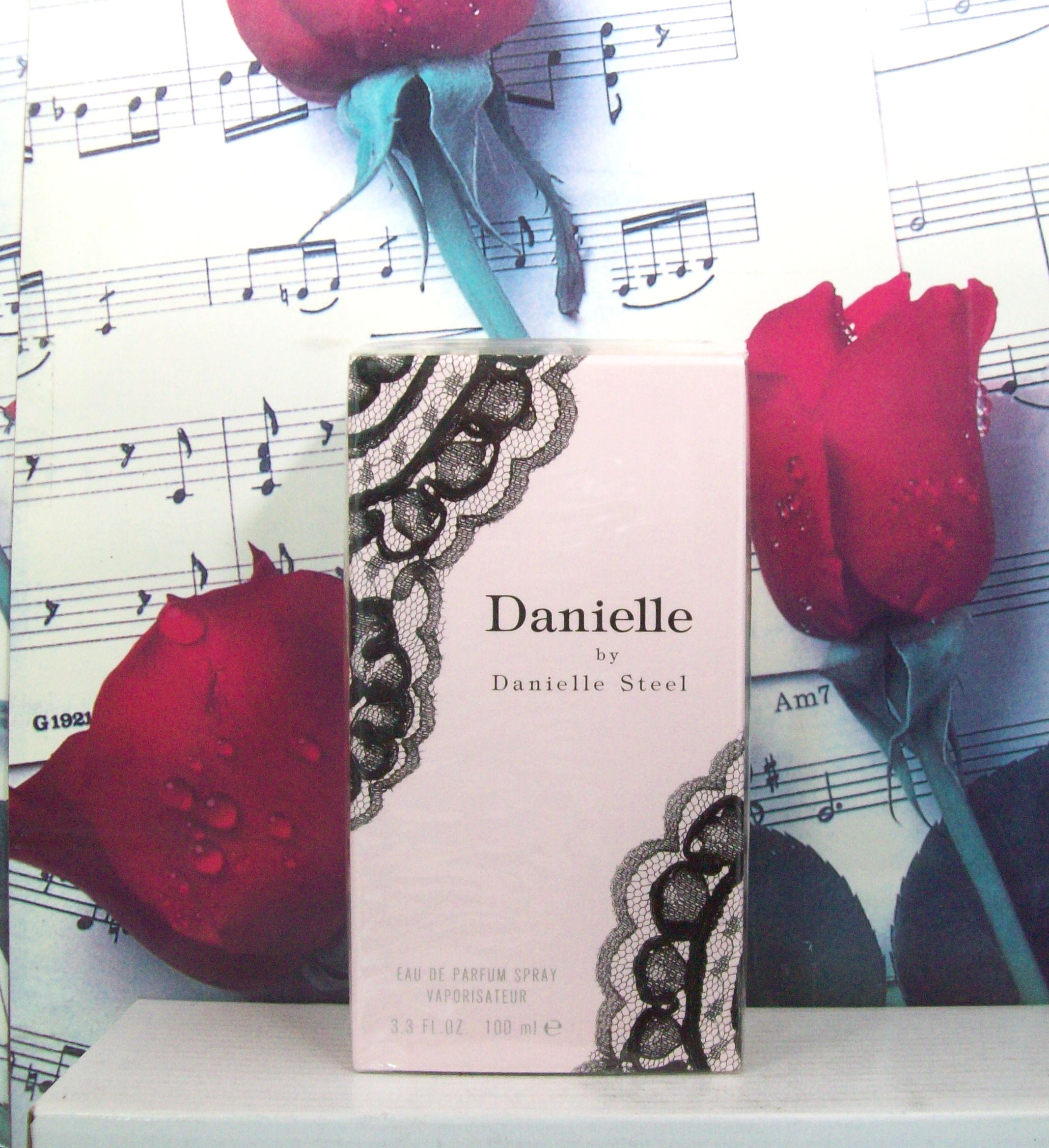 Danielle Dy Danielle Steel 3.3 OZ EDP Spray bottle front view