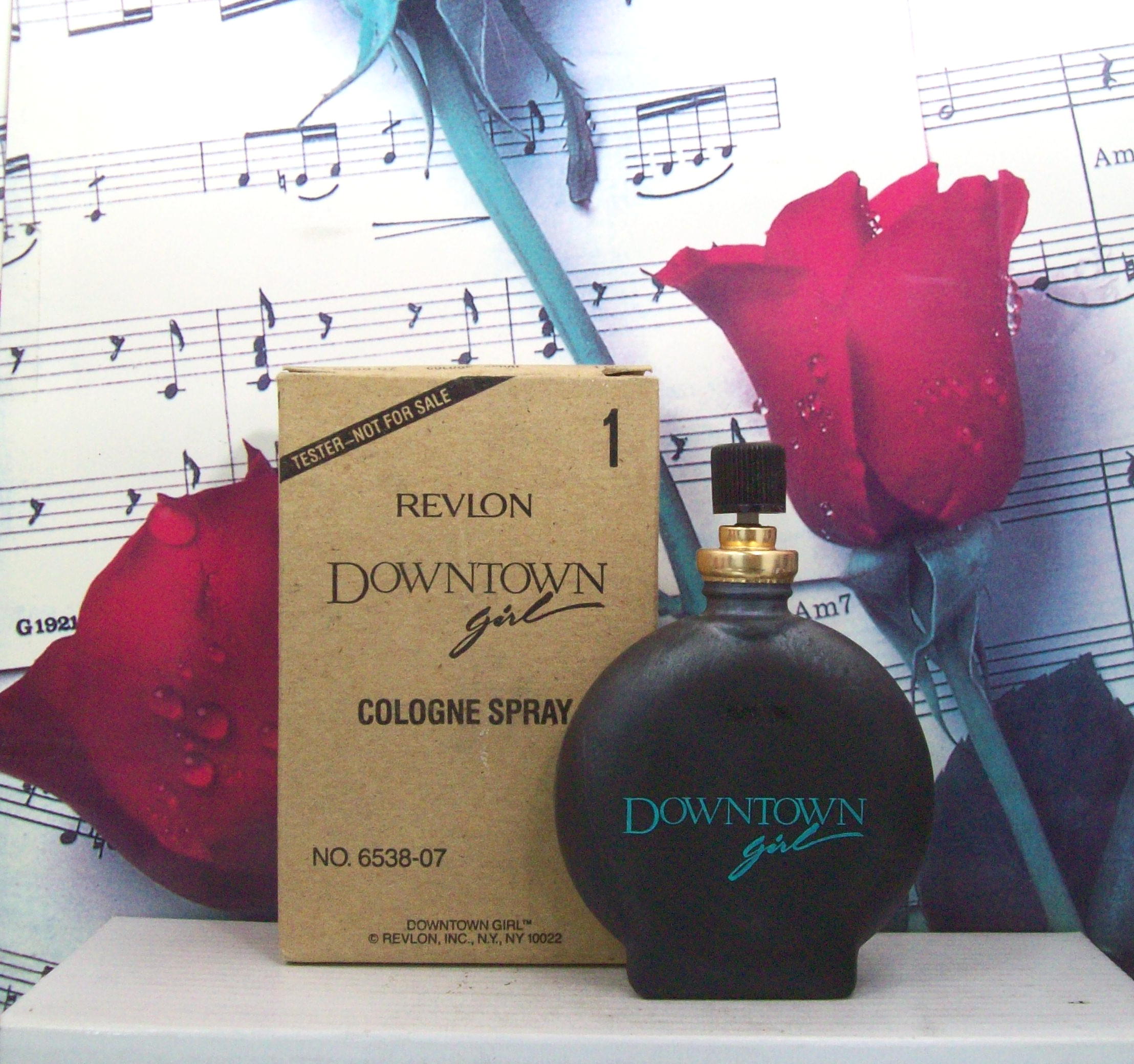 Downtown Girl 1.7 Cologne Spray bottle front view