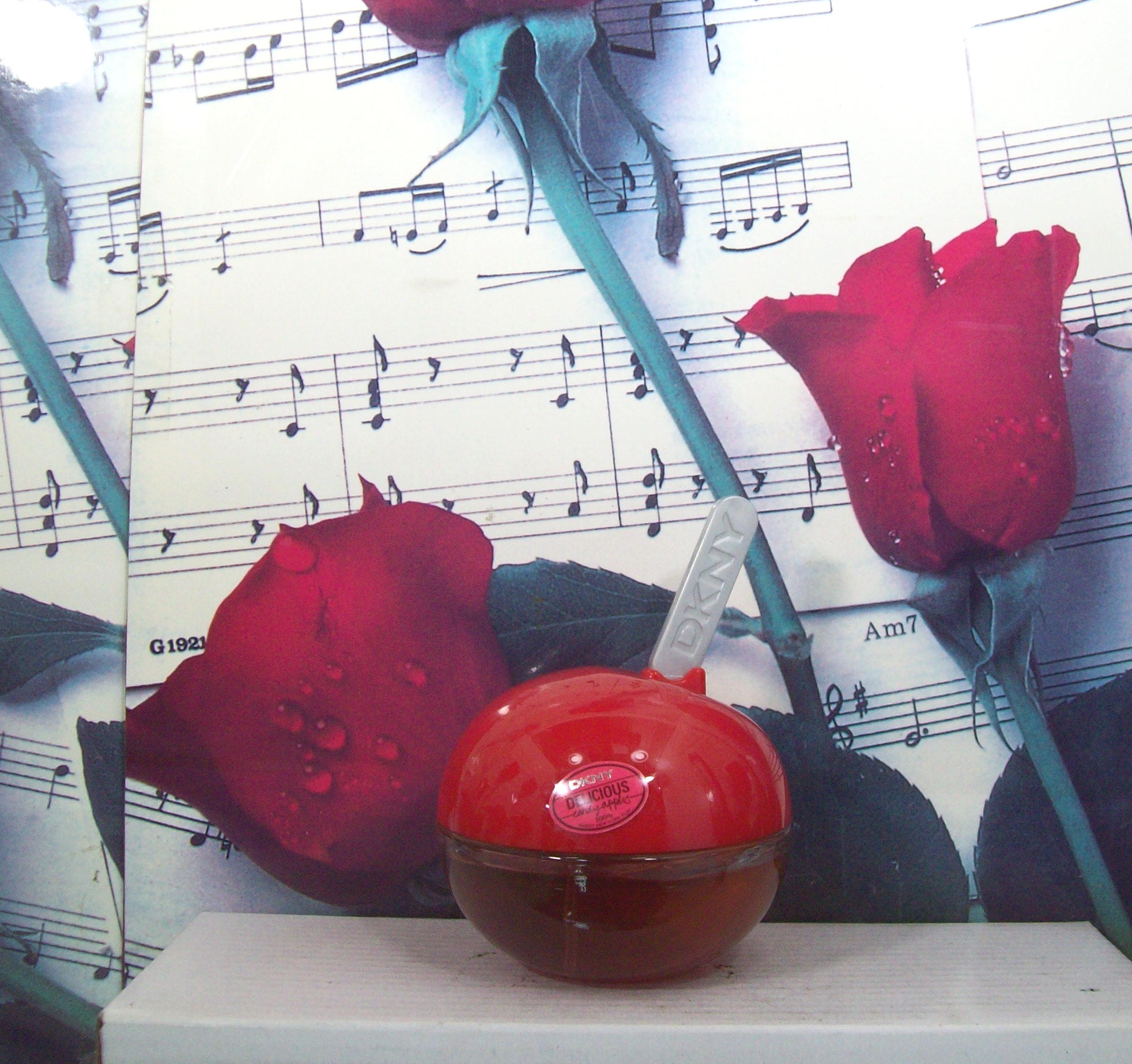 DKNY Delicious Candy Apple Ripe Raspberry 1.7 OZ EDP Spray bottle