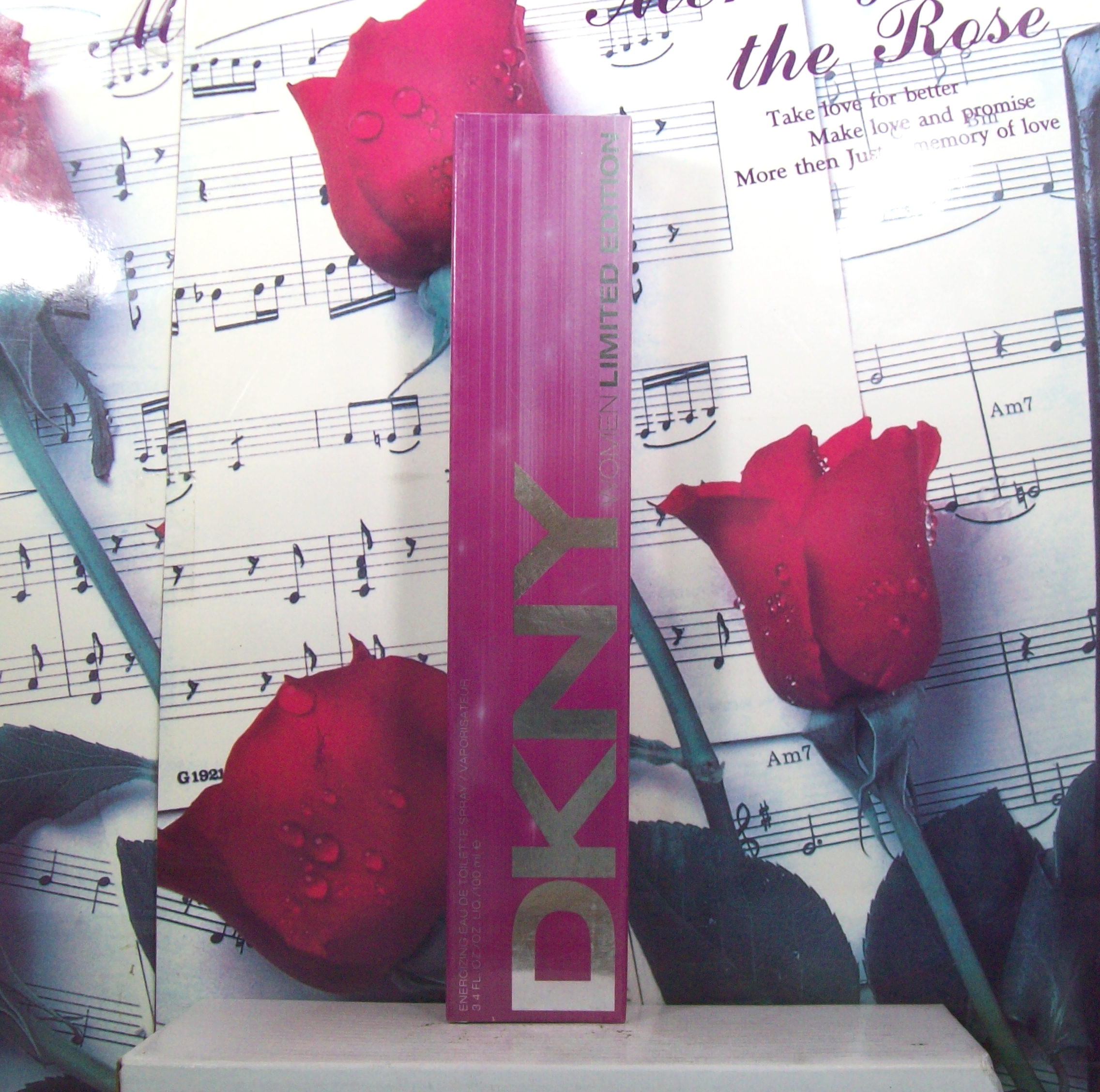 DKNY Women Energizing EDT Spray 3.4 OZ Limited Edition 2017 bottle